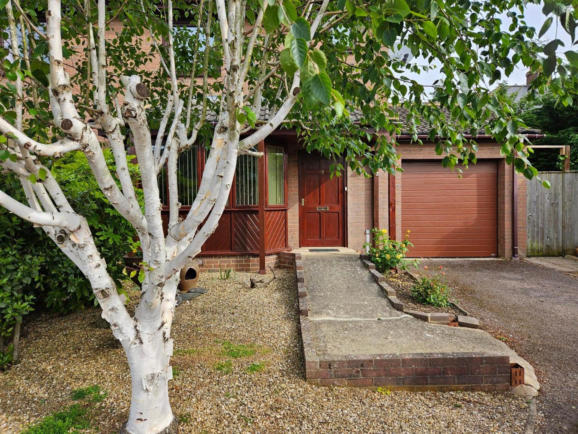 Redcot Gardens Stamford 4 Bed Contractor Familt Home With Parking Exterior photo